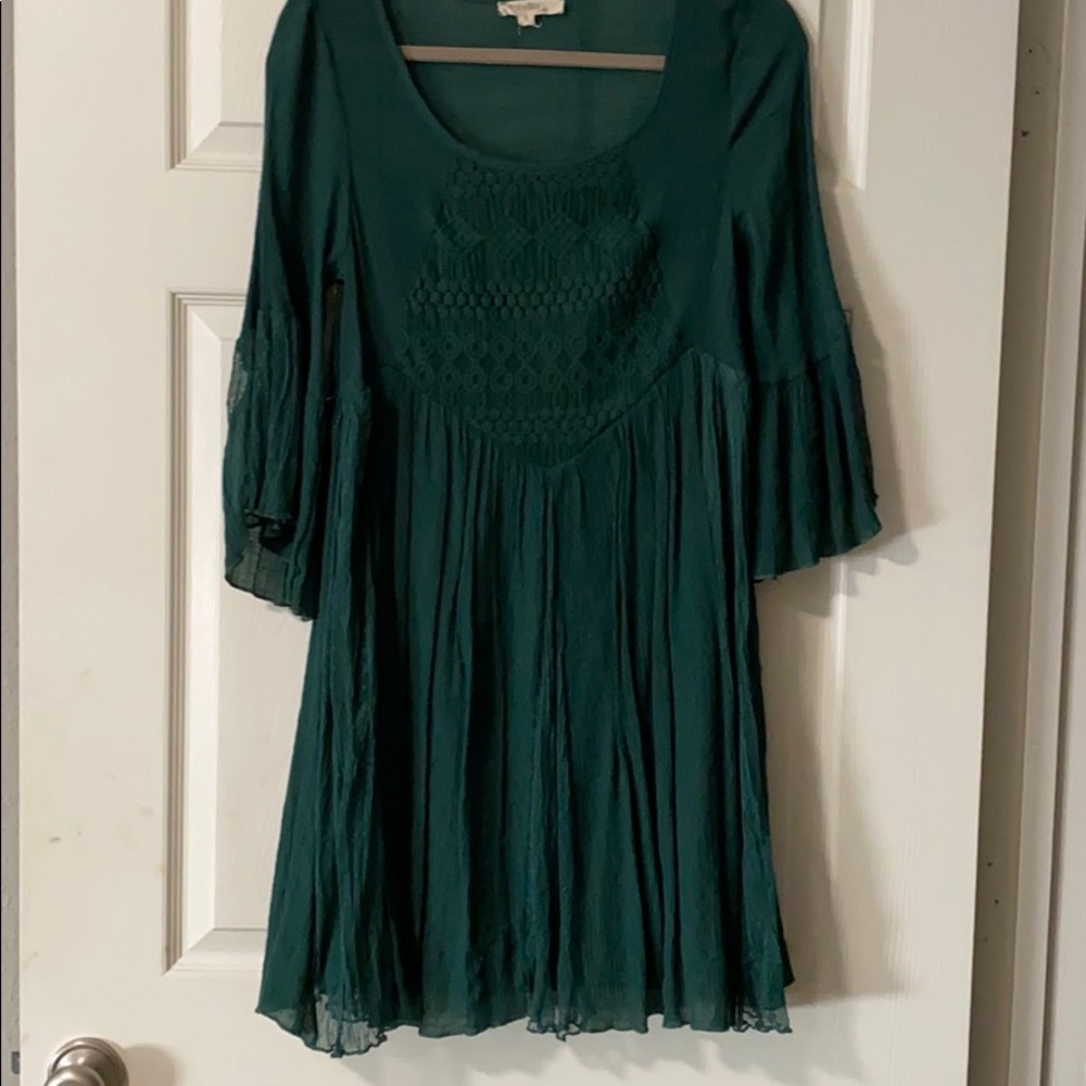Shabby chic emerald dress